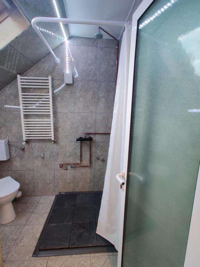 Split Crib - Chill Studio In Historic Braşov Exterior foto